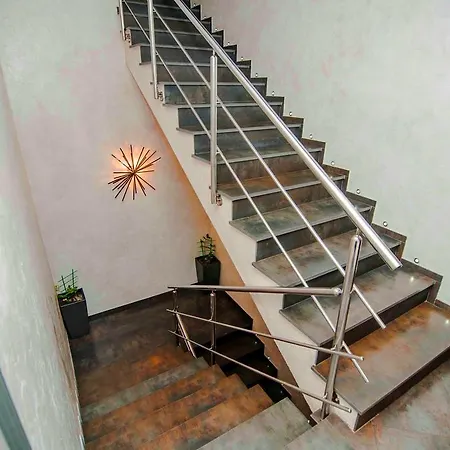 Astoria Hotel 4*